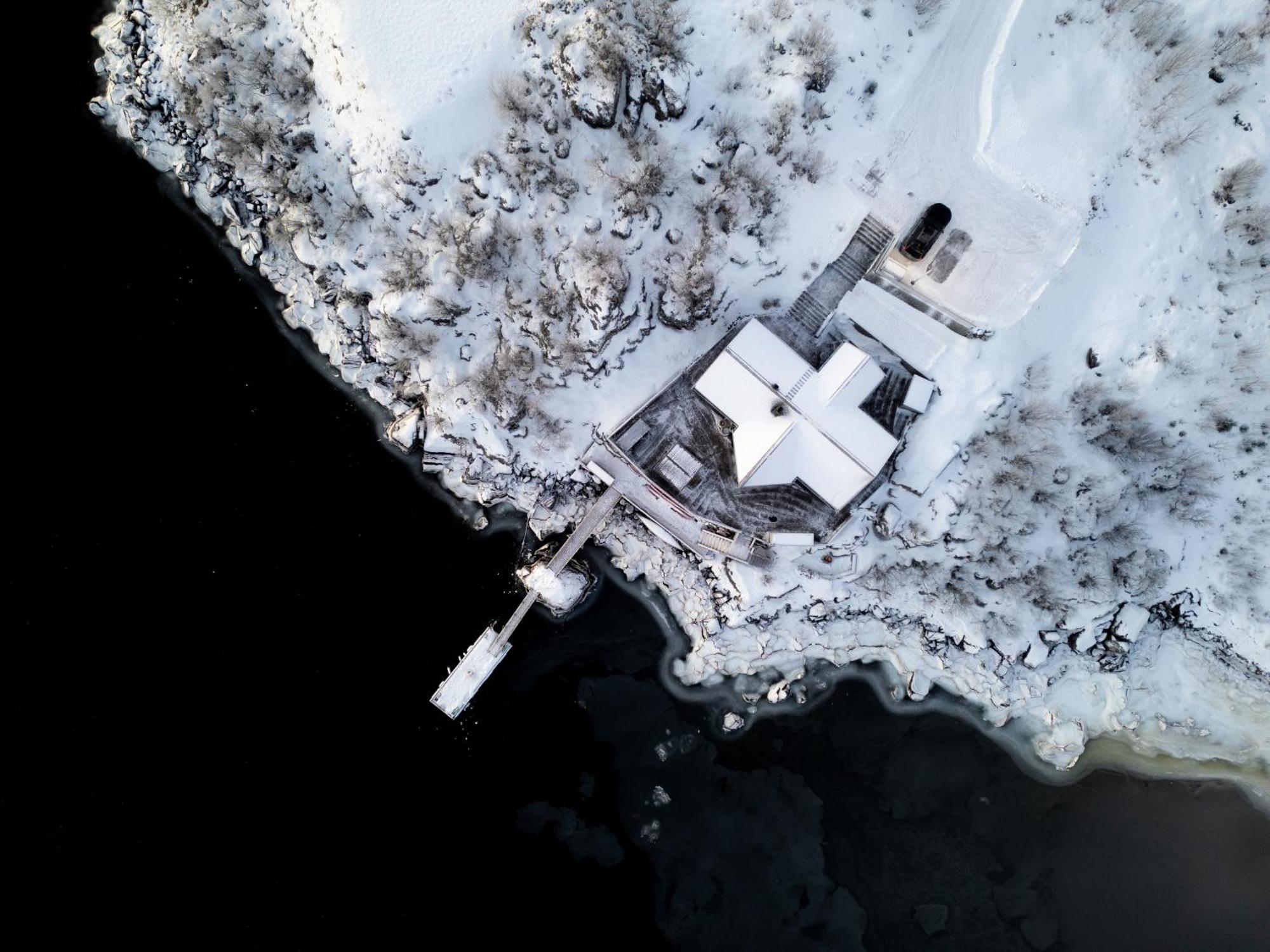 Vikran Seaside Lodge Straumsjoen ภายนอก รูปภาพ