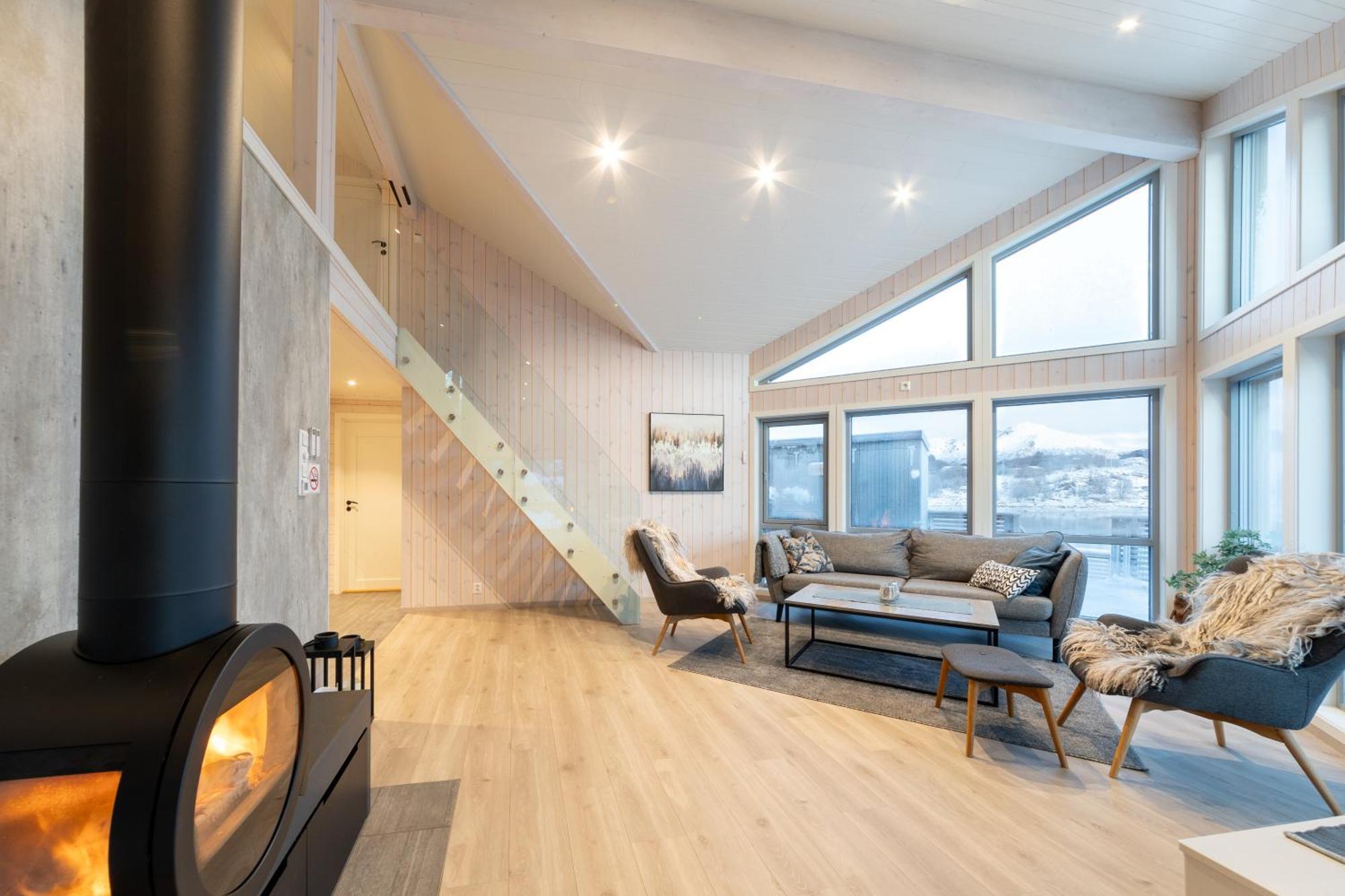Vikran Seaside Lodge Straumsjoen ภายนอก รูปภาพ